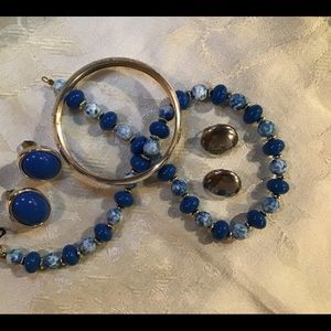 5 Vintage ensembles for 10 EACH